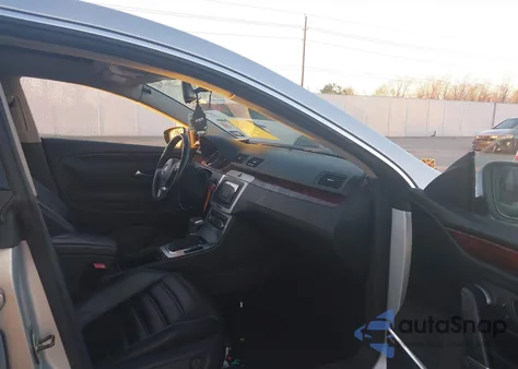 2010 Volkswagen Cc Vr6 Sport z USA, uszkodzony, nr VIN WVWEU7AN5AE536668